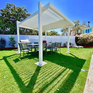 https://holliday-appartement-garden-beach.fr-provencehotel.com